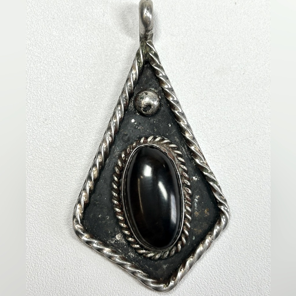 Vintage Native Sterling Silver 925 Black Obsidian or Onyx Pendant